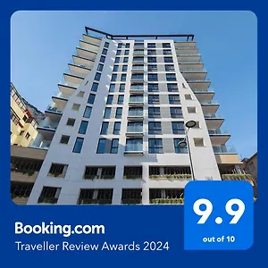 Brand New Luxury 1 Bed 2 Bath - & Pool Gibraltar